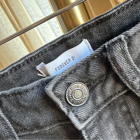 Forever 21 Women Dark Gray Skinny Jeans | 26 - Picture 2 of 6
